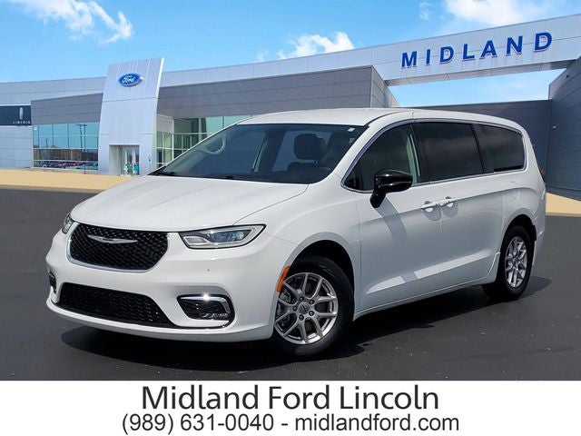 2024 Chrysler Pacifica Touring L in Bright White Clearcoat — front three-quarter view