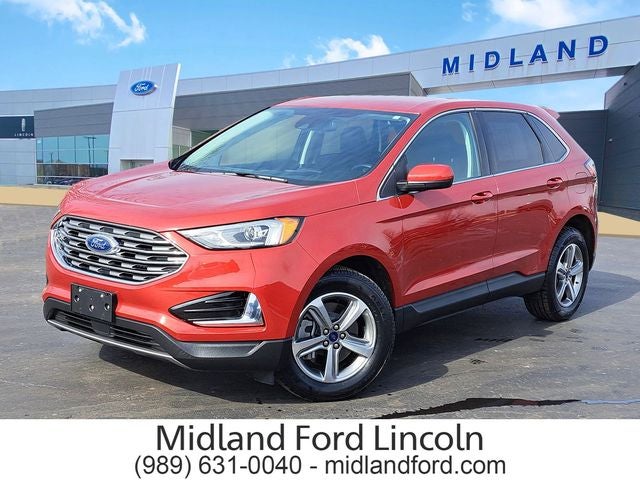 2022 Ford Edge SEL in Red Metallic — front three-quarter view
