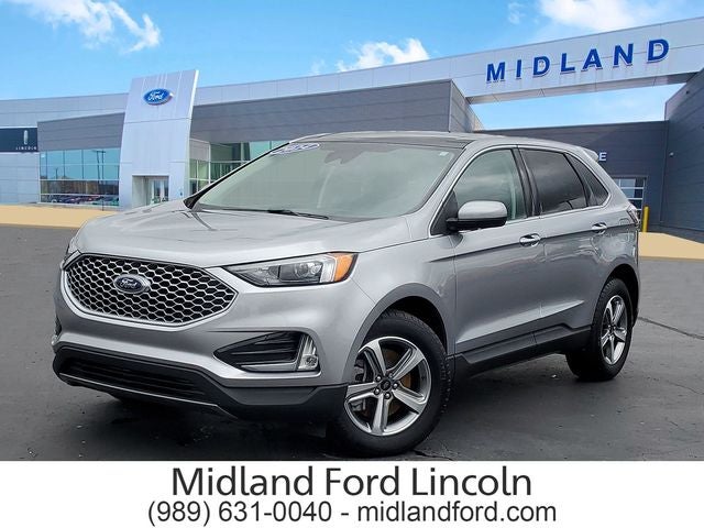 2024 Ford Edge SEL in Silver Metallic — front three-quarter view